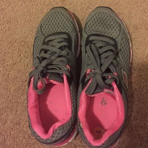 Women's agility ramp-up sport shoes