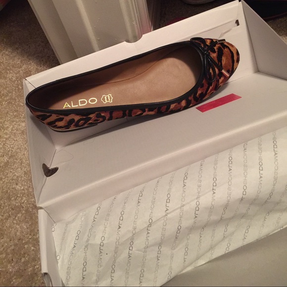 Aldo. Flats.
