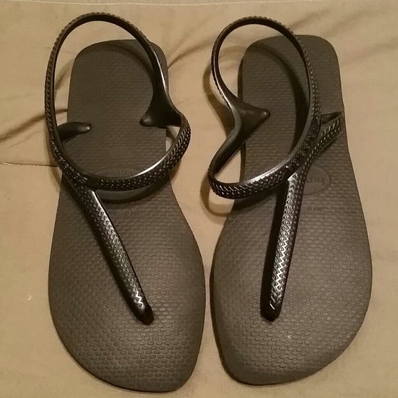 Havaianas black flash sandals