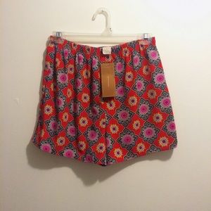 Francesca's Printed Flowy Shorts