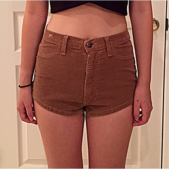 NWOT! Corduroy High-Waisted Shorts - Picture 3 of 4