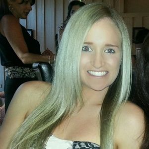 Meet your Posher, Joni