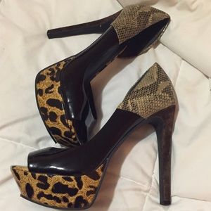 Very Limited Jessica Simpson Peep Toe