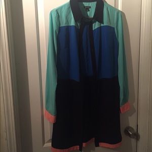 Color block shirtdress