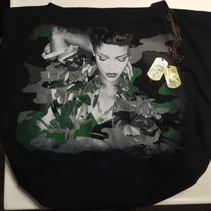 ON HOLD Rihanna tote from her Diamonds world Tour