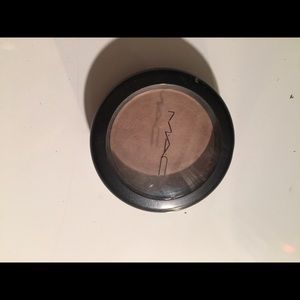 Mac taupescape blush/bronzer