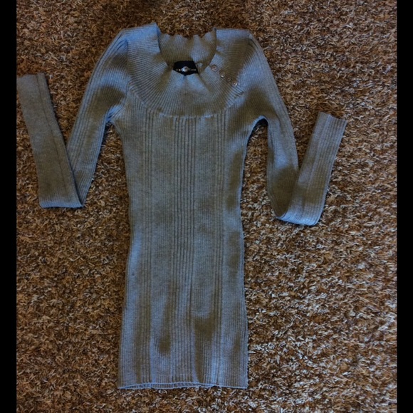 Grey ribbed sweater