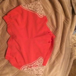 Coral loose short with lace on the side