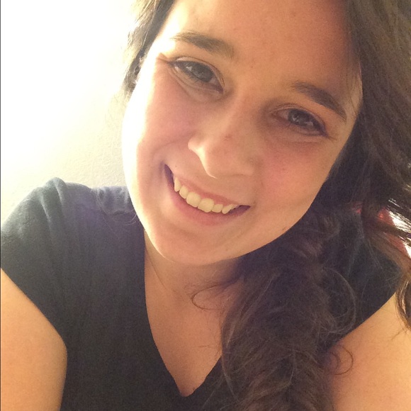 Meet your Posher, Heather - Picture 1 of 1