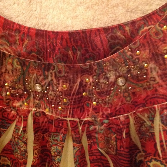 Top - Picture 2 of 2