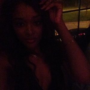 Meet your Posher, Sharon