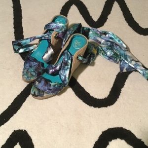 Blue silk BCBG wedges