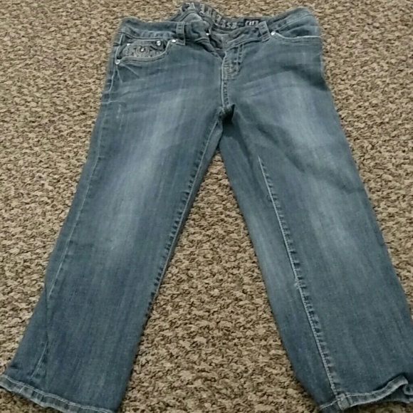Jeweled Capris