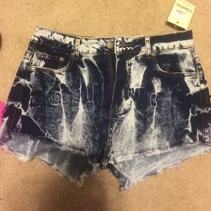 Judy blue shorts size large