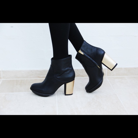Steve Madden Shoes - Steve Madden boots