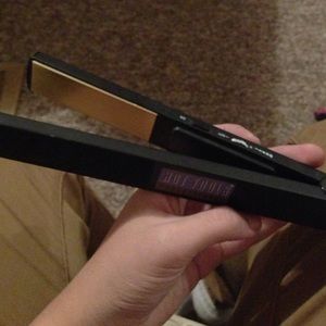 Hot tools straightener!