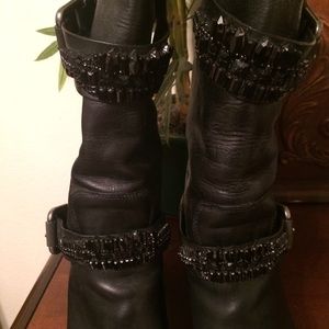 Vera Wang Lavender black leather boots