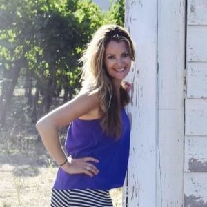 Meet your Posher, Dana