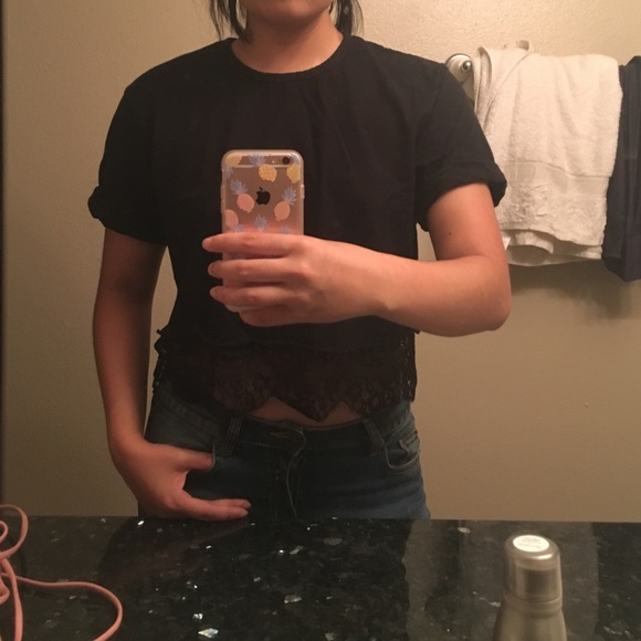 💠15💠LF Sam & Emma Black Delicate Lace Top Small - Picture 4 of 4