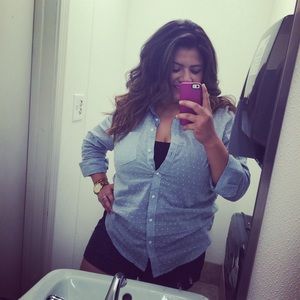 Meet your Posher, Benita