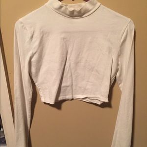 Long sleeve crop top