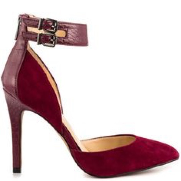 BRAND NEW JESSICA SIMPSON HEELS!