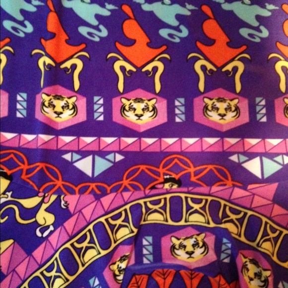 Fun Printed Dress!✨ - Picture 2 of 2