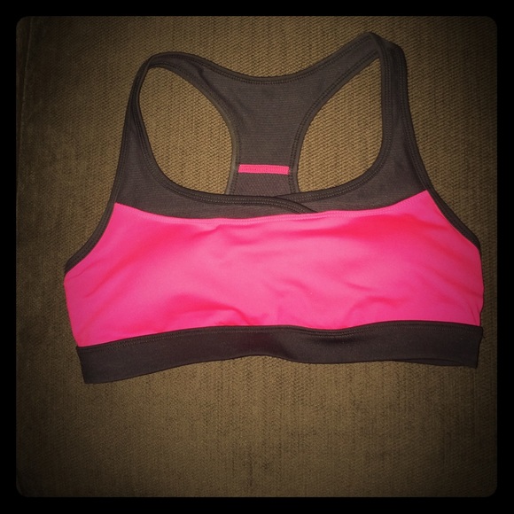 Hot pink medium sports bra