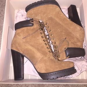 BCBG GENERATION MARTIN HEELED ANKLE BOOTS