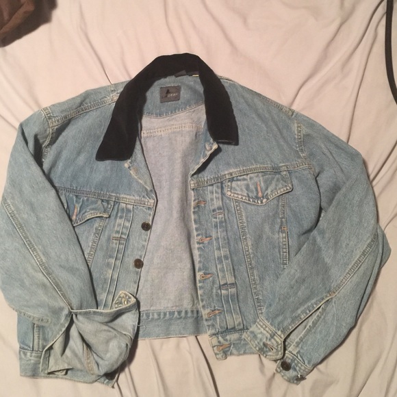 denim jacket tan collar