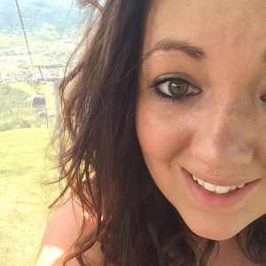 Meet your Posher, Monica