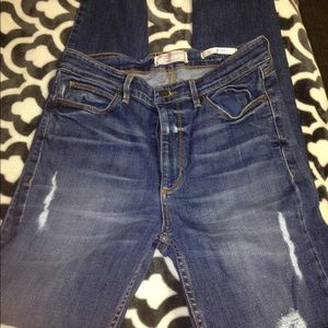 Guess jeans high waisted!