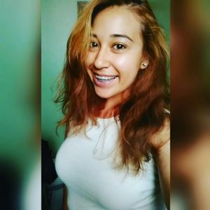 Meet your Posher, Alejandra