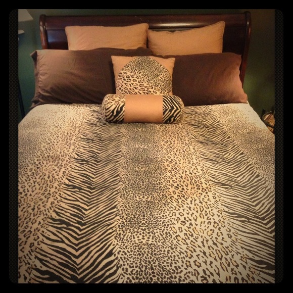 Bedding Beautiful Safari Theme Queen Comforter Set Poshmark