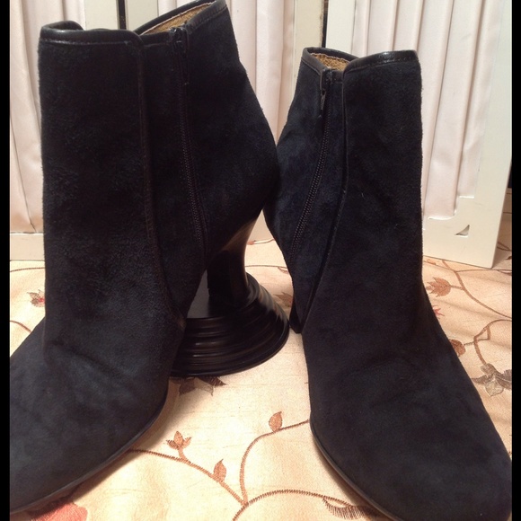 Sofft Suede Ankle Boots