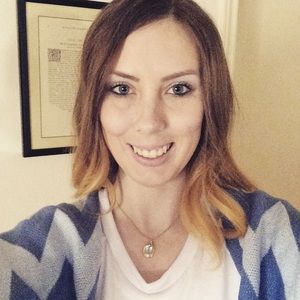 Meet your Posher, Laura