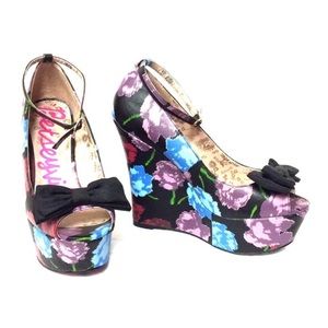 Betsey Johnson (Betsetville) Floral Bow Wedges