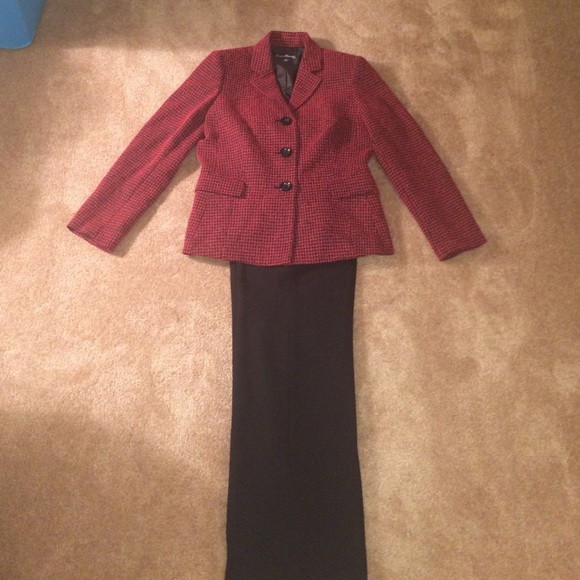 Size 10 Evan Picone Suit