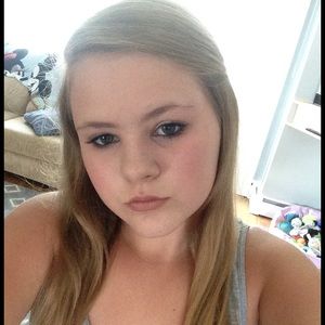 Meet your Posher, Alyssa