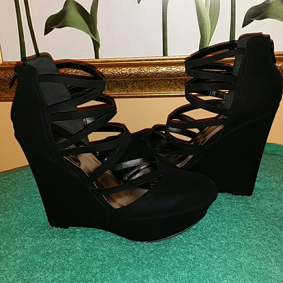 Strappy Caged Wedge Heels - Black