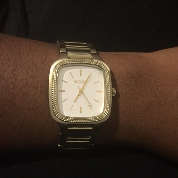 Nixon Shelley Watch - Picture 4 of 4