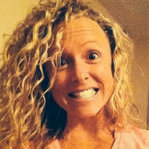 Meet your Posher, Leslie