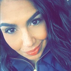 Meet your Posher, Sabrina