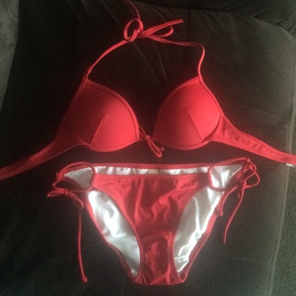 Red Vs Bikini