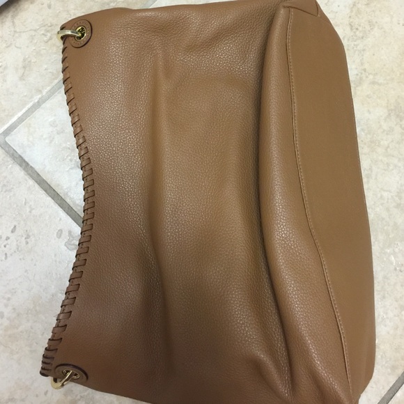 Tory Burch hobo - Picture 3 of 4
