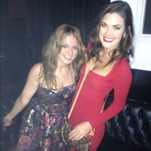 Meet your Posher, Rebekah - Picture 2 of 3