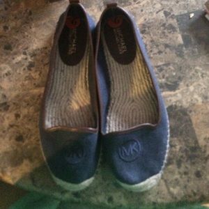 Brand new Mk shoes very conformable