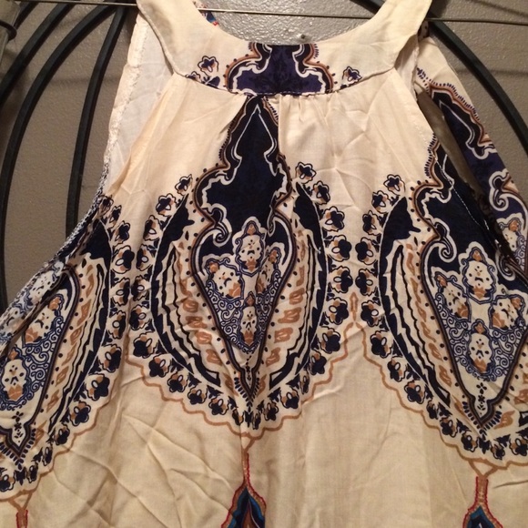 Cute top!!! Brand New! - Picture 3 of 3