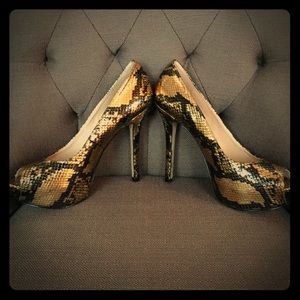 Enzo gold peep toe heels