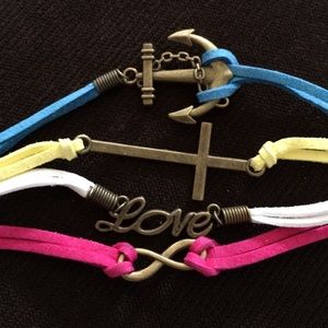 Multi strand bracelet NWT
